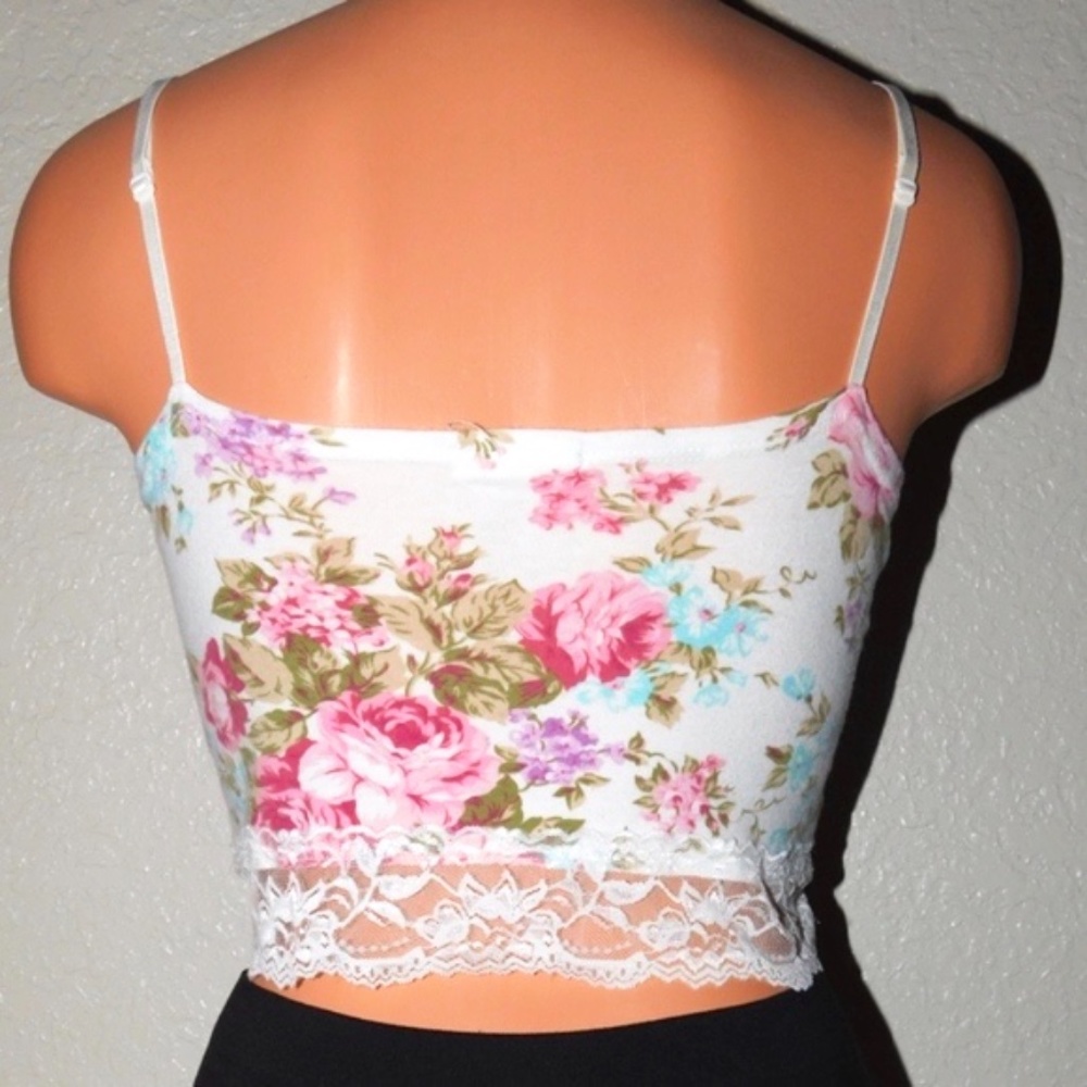 Zenana Outfitters Floral Lace Trim Padded Bralette - Picture 5 of 6